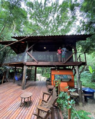 Cabana do Tarzan na Praia de Parati Mirim