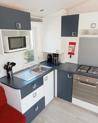 Spacieux Mobil-Home Fréjus