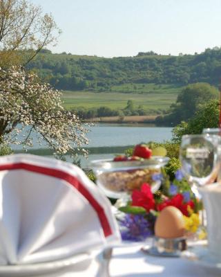 Hotel-Ferienwohnungen Cafe Maarblick