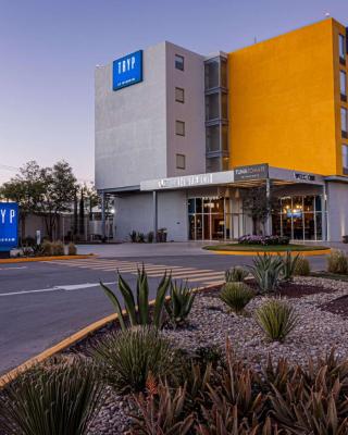 TRYP by Wyndham San Luis Potosi Hotel & Suites