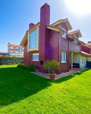 Casa de Anmar casa independiente con jardín, Ajo