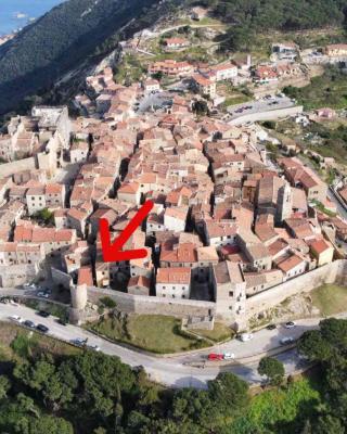 Ammiraglio Giglio Castello