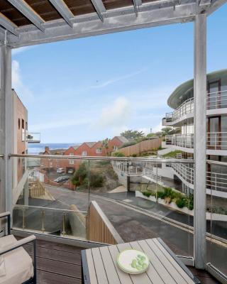 5 Middlecombe - Luxury Apartment at Byron Woolacombe, only 4 minute walk to Woolacombe Beach!