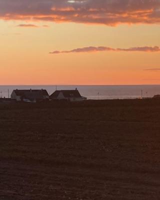 Luxury caravan at Turnberry - short walk to beach