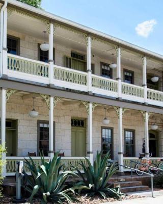 Hotel Giles