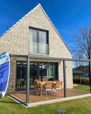 Haus am See mit Sauna und Kamin