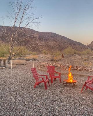 Desert Getaway - Centrally Located, Trail Access Steps Away!