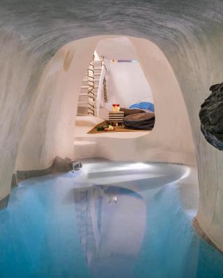 Mystagoge Retreat with subterranean pool/jacuzzi