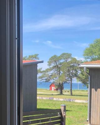 Gotland Tofta, Stuga med superläge! Havsutsikt på Tofta strand mindre än 10 minuter till en av Sveriges högst rankade golfbana!
