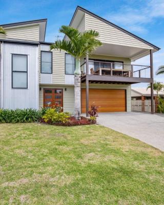 12 Tingira Close Rainbow Beach