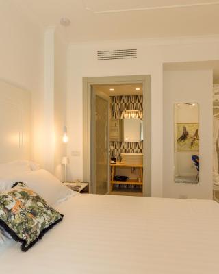 CasAunoE Boutique Hotel