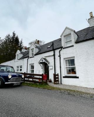 1 Keepers Cottage Skeabost Bridge Isle Of Skye