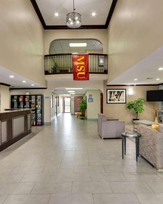 Best Western PLUS University Inn & Suites