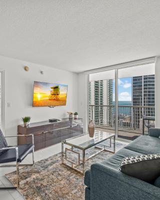 Luxurious Condo with PARKING in Brickell Miami