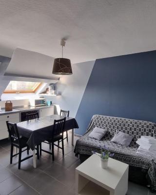 Peaceful Apt At 2 Steps From The Beach