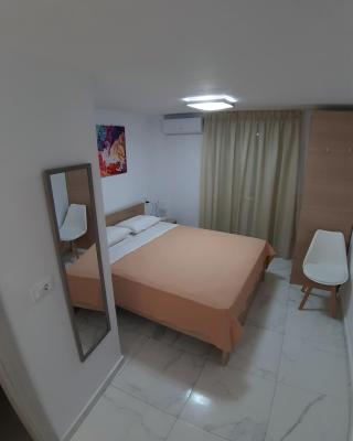 FANERO Guesthouse