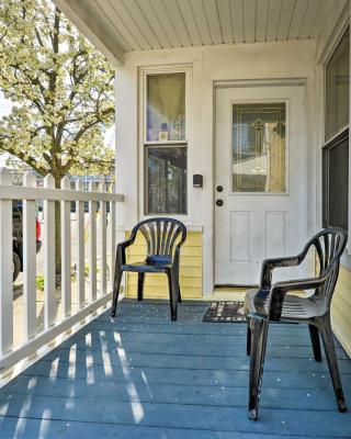 Wildwood Apartment - Porch and Enclosed Sunroom!