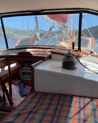 St Thomas stay on Sailboat Ragamuffin incl meals water toys