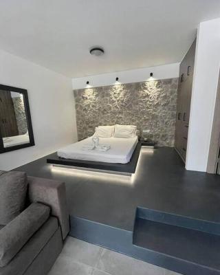 Rock N Sun - Brand new apartment in Ermioni