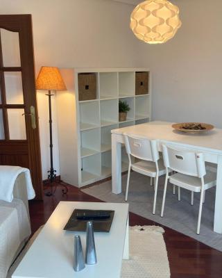 Bonito apartamento en Cangas al lado playa Rodeira
