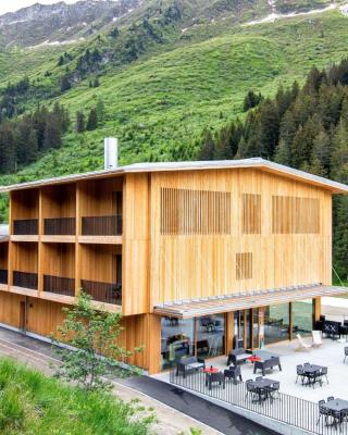 Campra Alpine Lodge & Spa