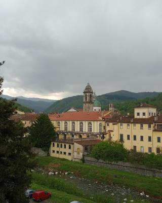 Casa con Vista - Border House - Pontremoli