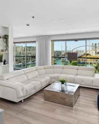 Water Front Luxury Family Apartment