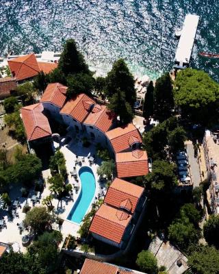 Forte Rose Hotel