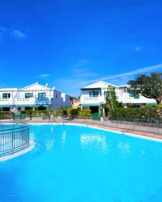 Bungalow Parque Gaviota 4 by Homestaygrancanaria