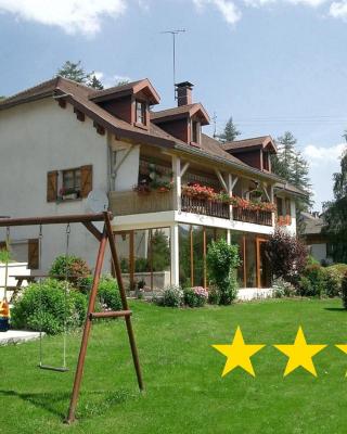 Gîte 1804 Montagnes du Jura avec Spa et Sauna classé 3 étoiles