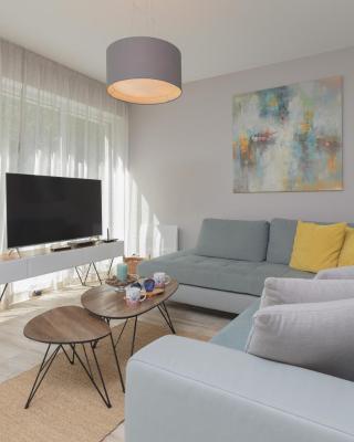 Sunny Apartment Łukęcin by Noclegi Renters