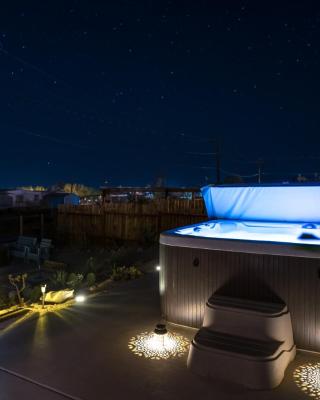 Desert Twilight 29 - Hot Tub & EV Charger