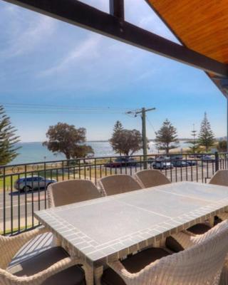 Beachfront Family Favourite Home with Pool & Views