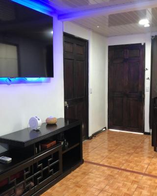 Comodo Departamento full equipado con cocina, TV 80p, wifi 150mbs, etc