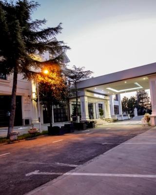 Univers Resort