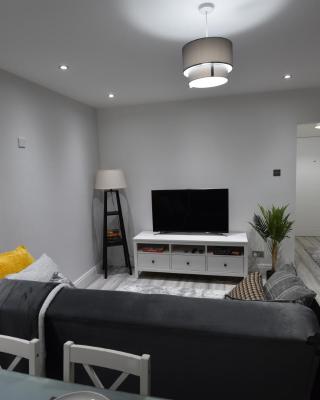 Cozy! 2-bedroom Exclusive Apartment near Bristol City Centre Easton Speedwell sleeps upto 6