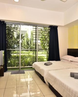 H&F Homestay the two Owls Nest Aeropod Sovo Studio Room - 2 Queen Bed - Near Airport - Free Parking