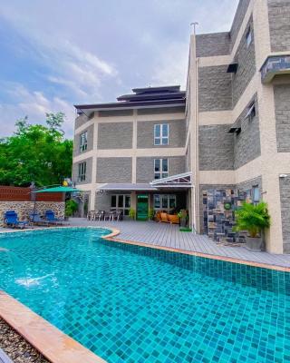 Cha Li's Family Hotel&Hostel