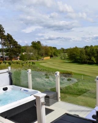 Hot Tub Lodge Percy Wood Golf Course