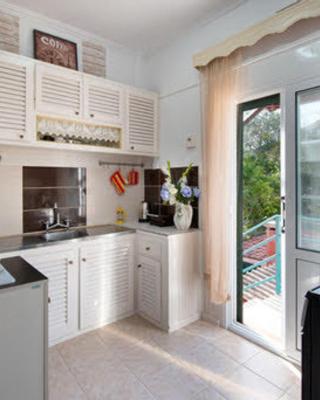 Alexandra Apartment