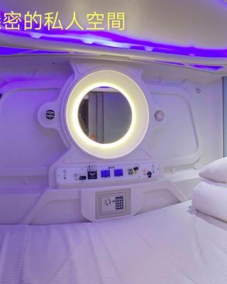 Hey Bear Capsule Hotel