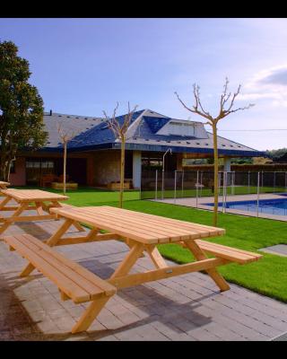 Casa de Vacaciones con pádel en Montseny by Can Forcadell