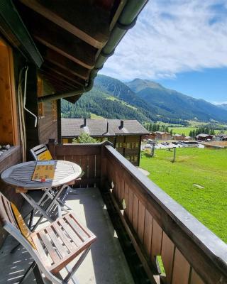 Cute attic apartment in the heart of the mountains