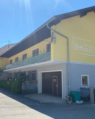 Pension Kinzl mit E-Ladestation