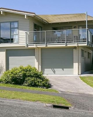 Golders Heights - Taupo Holiday Home