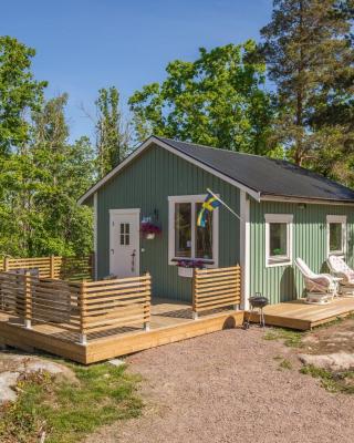 Cozy holiday house close to nature in Ödeshög, Gränna