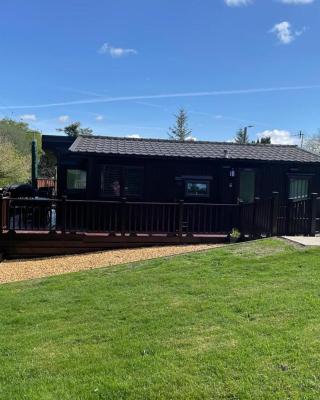 Lakeview Lodge, Builth Wells (pet friendly)