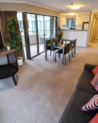 2BR 2Bath L4 Executive Apartment, in City Centre