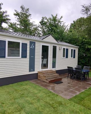 Chalet 156 voor 6 personen De Kuilart 5-sterren camping in Friesland