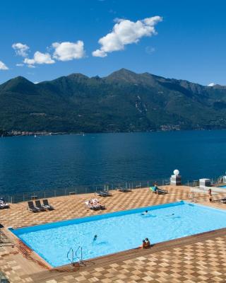Golfo Gabella Lake Apartments